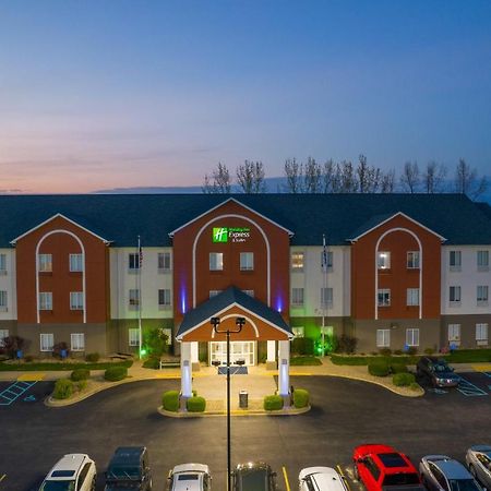 Holiday Inn Express Hotel & Suites Bedford By Ihg Экстерьер фото