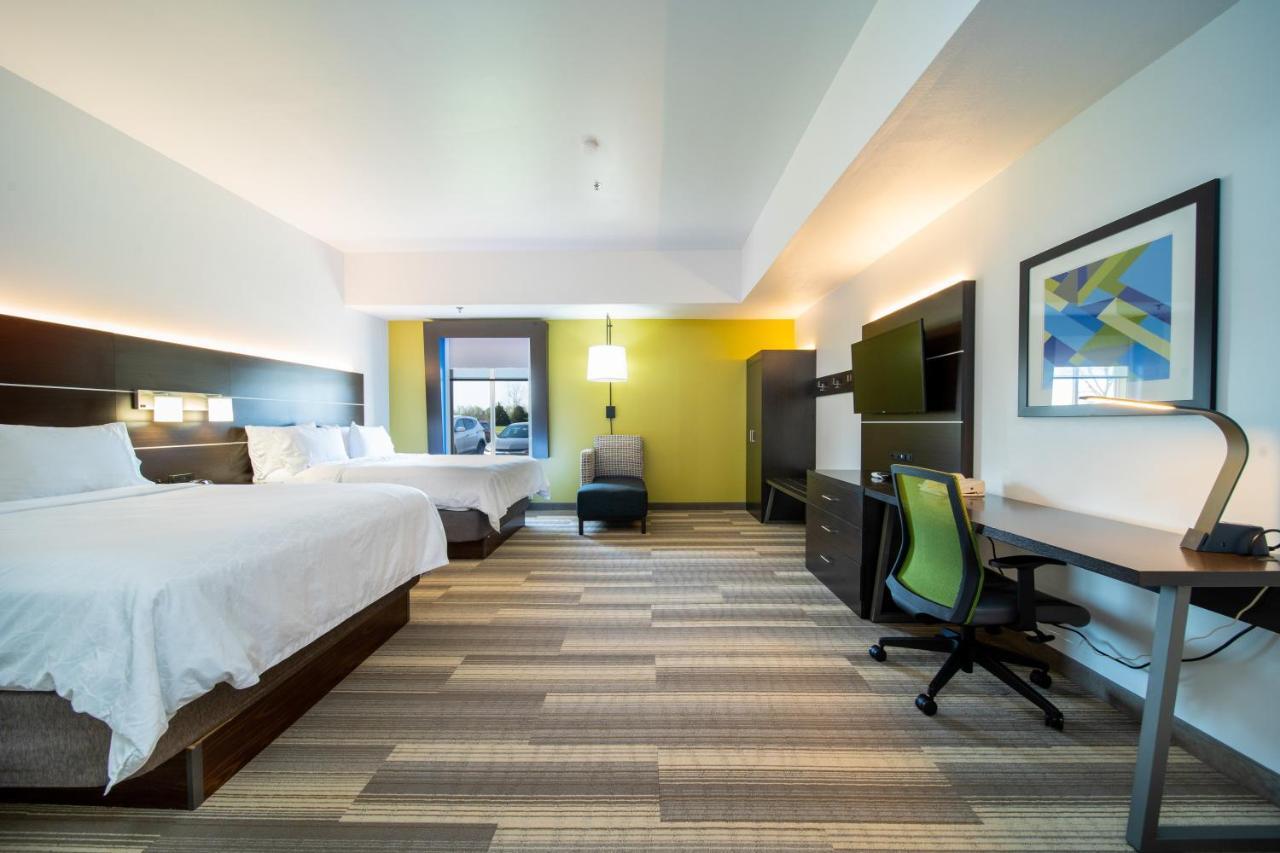 Holiday Inn Express Hotel & Suites Bedford By Ihg Экстерьер фото