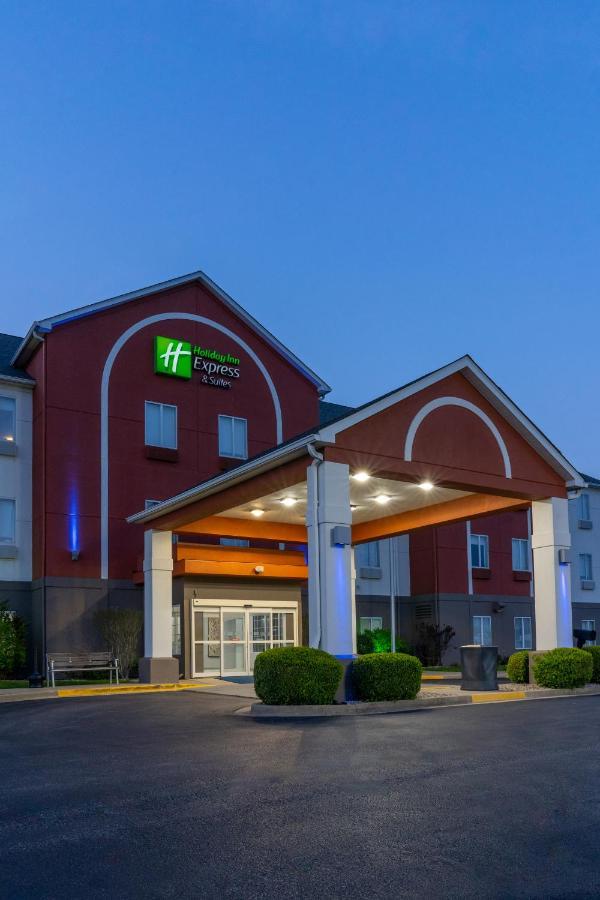 Holiday Inn Express Hotel & Suites Bedford By Ihg Экстерьер фото
